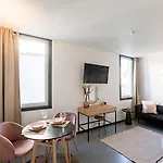 Regras 45 Building A By Lovelystay 波尔图
