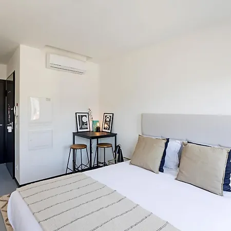 아파트 Regras 45 Building A By Lovelystay *